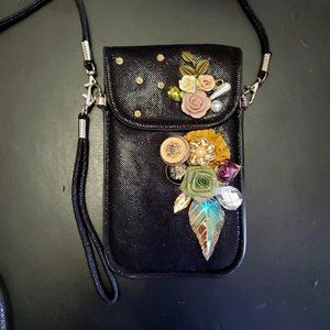 BEAUTIFUL CROSSBODY/WRISTLET EMBELISHED SMALL BAG